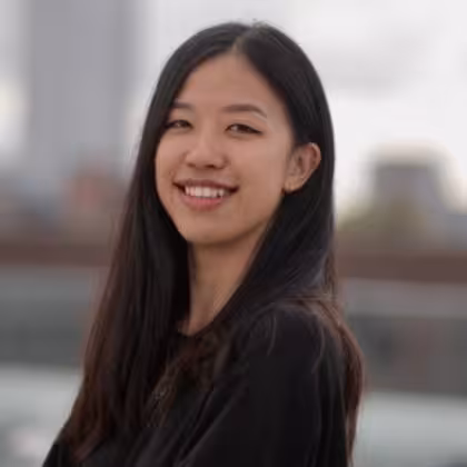 Evelyn Tan